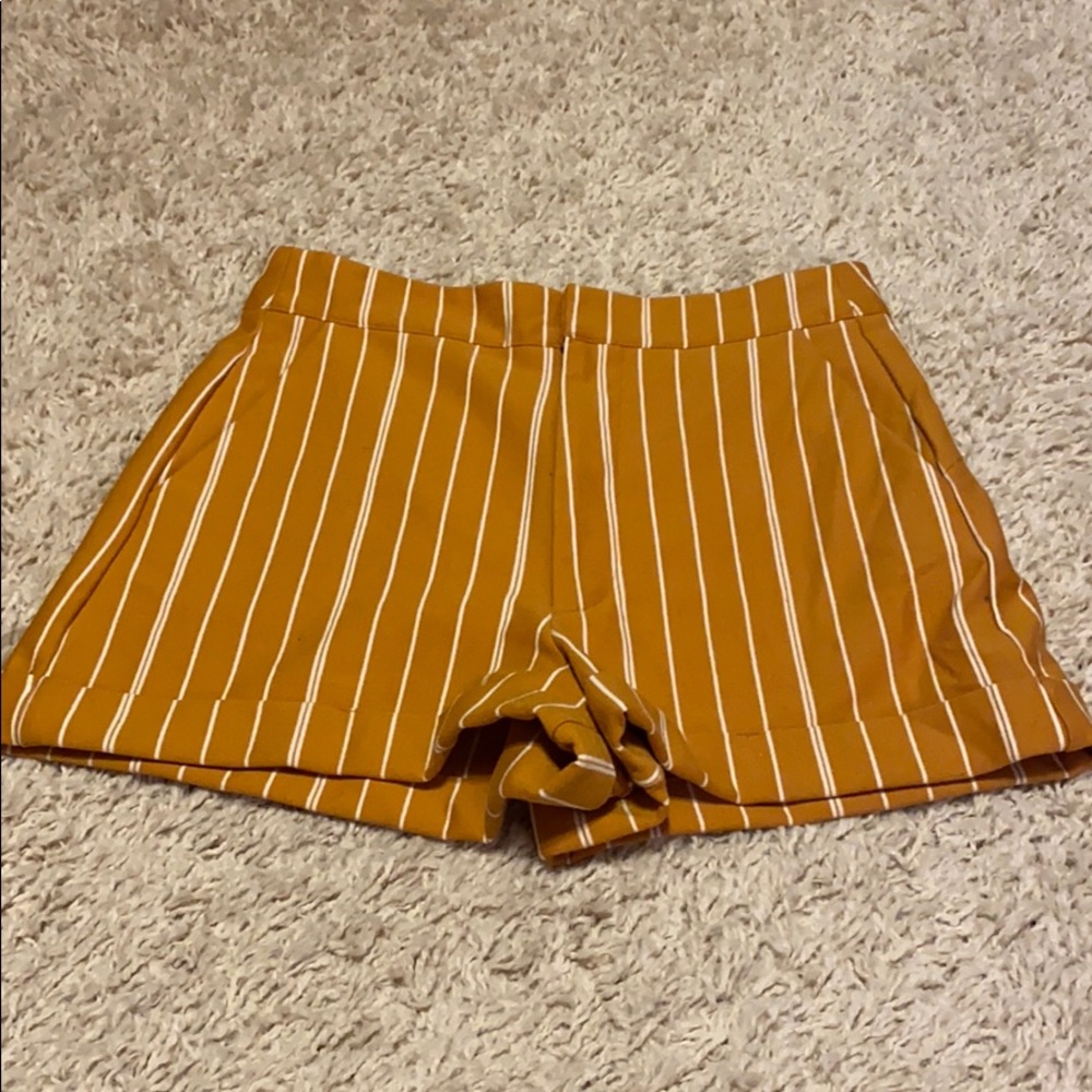 Forever 21 women's dress shorts